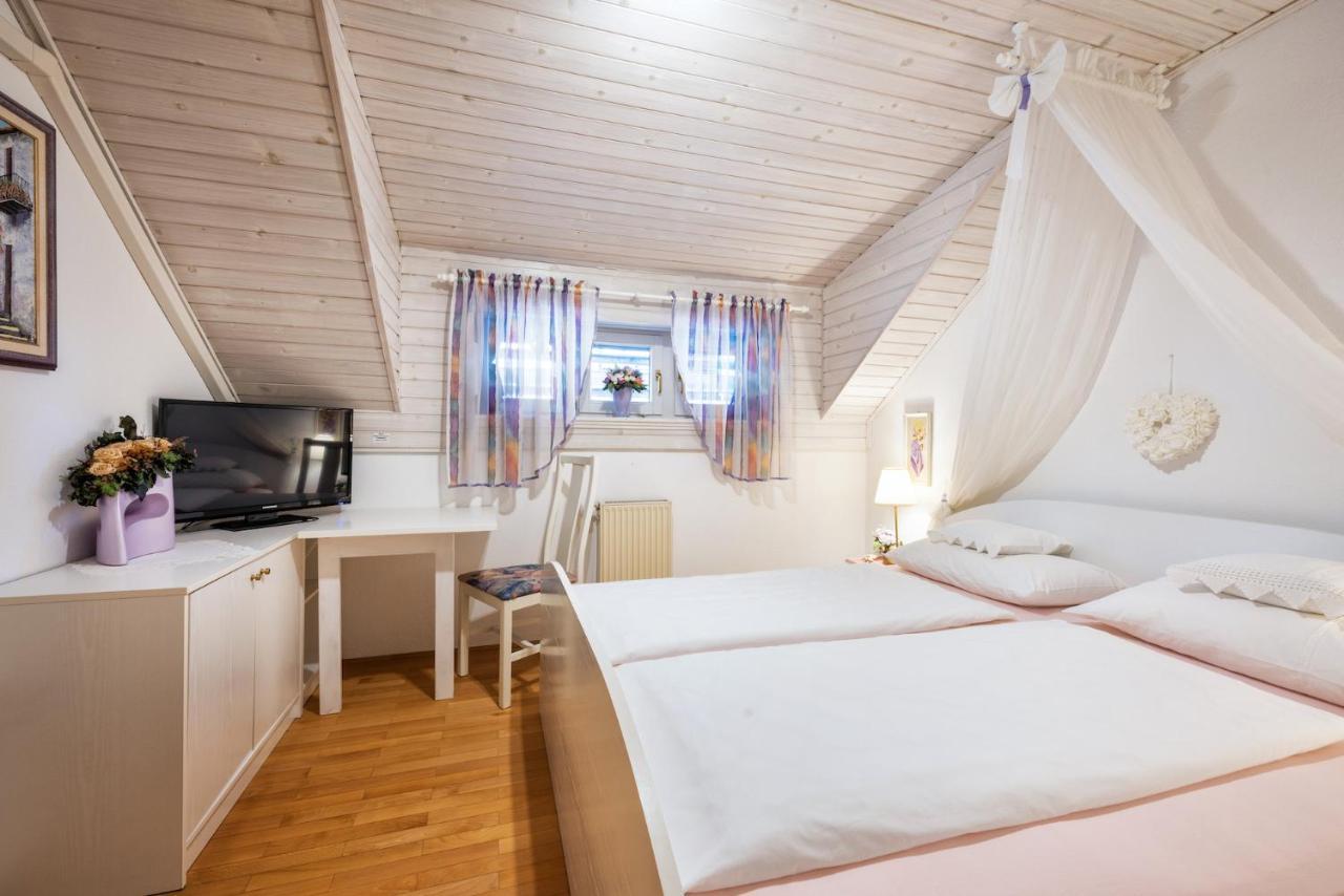 Apartments Ladka Begunje na Gorenjskem Luaran gambar